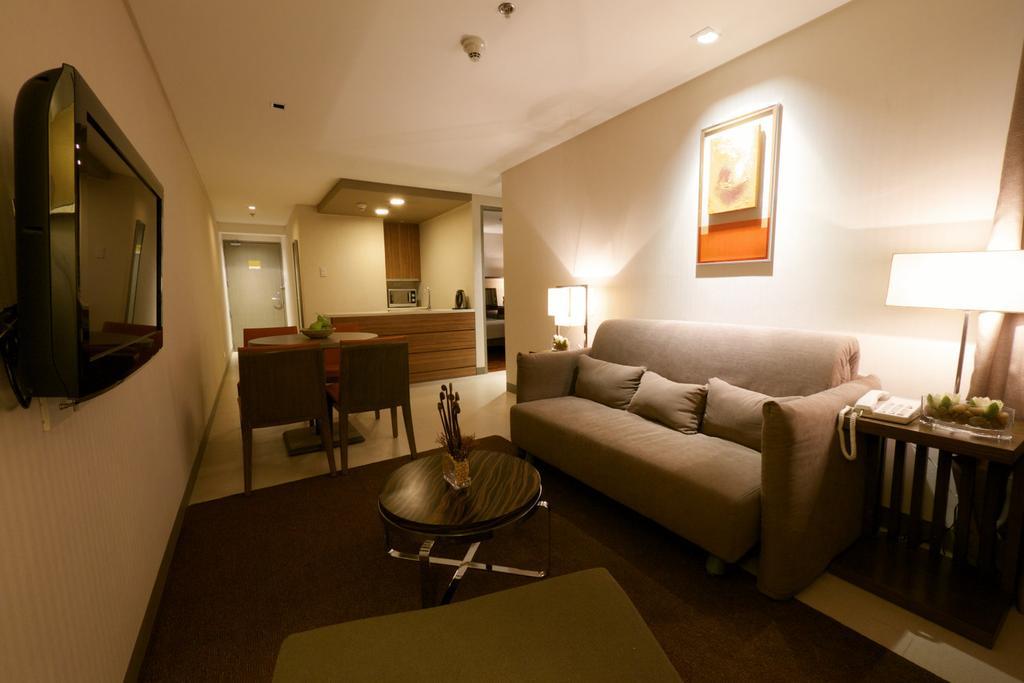 Best Western Antel Spa Hotel Suites Makati City Room photo