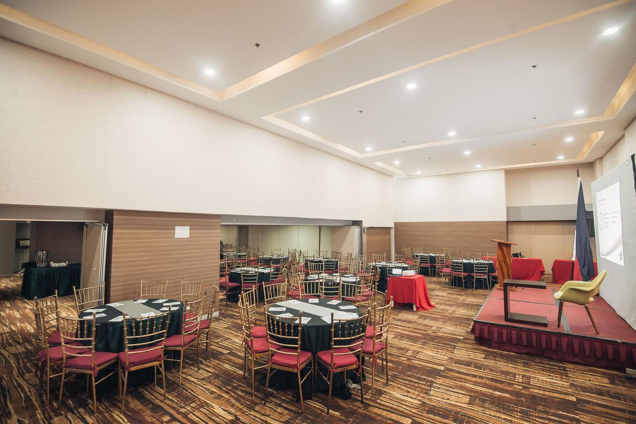 Best Western Antel Spa Hotel Suites Makati City Exterior photo